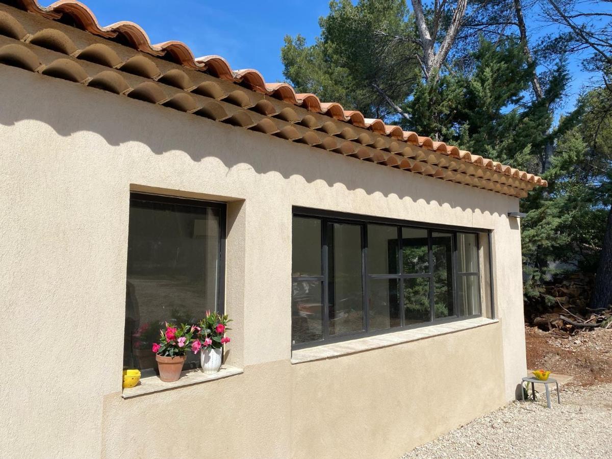 Maison dans la pinède Rognes Extérieur photo